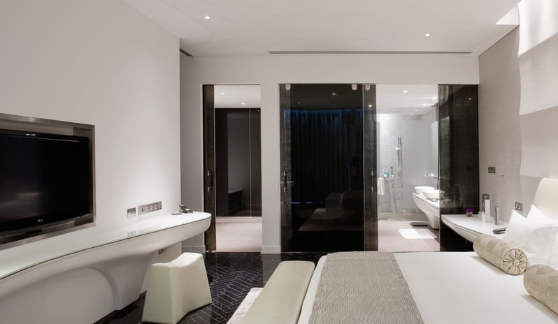 W ABU DHABI - FANTASITI SUITE BEDROOM DETAIL